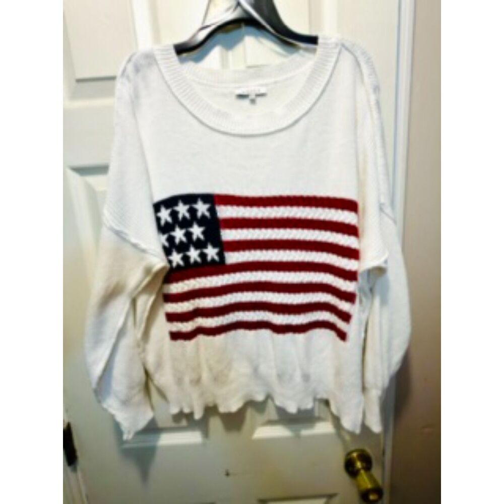 Miracle Oversized 100% Cotton White Sweater w/American Flag Detail Size M/L